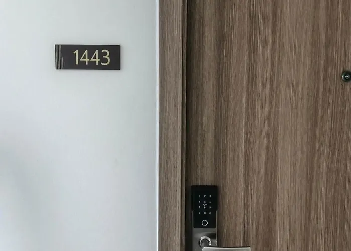 Shore 2 Residences Mall Of Staycation *